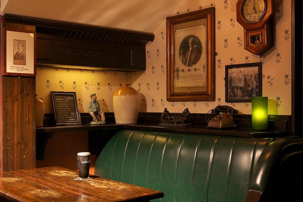 Murphys Of Killarney Extérieur photo
