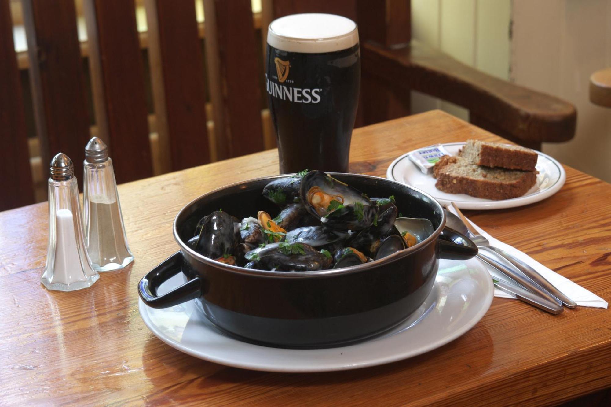 Murphys Of Killarney Extérieur photo